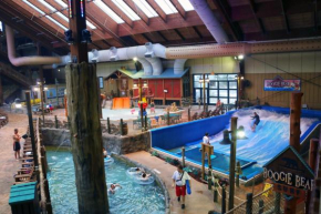 Гостиница Great Escape Lodge & Indoor Waterpark, Квинсбери